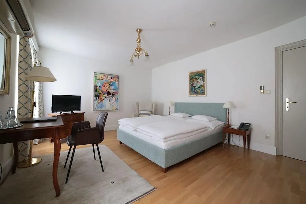 Schlossberghotel - Das Kunsthotel Graz Hotel