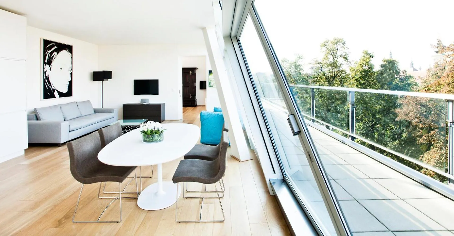 Hotel Schlossberghotel - Das Kunsthotel Graz